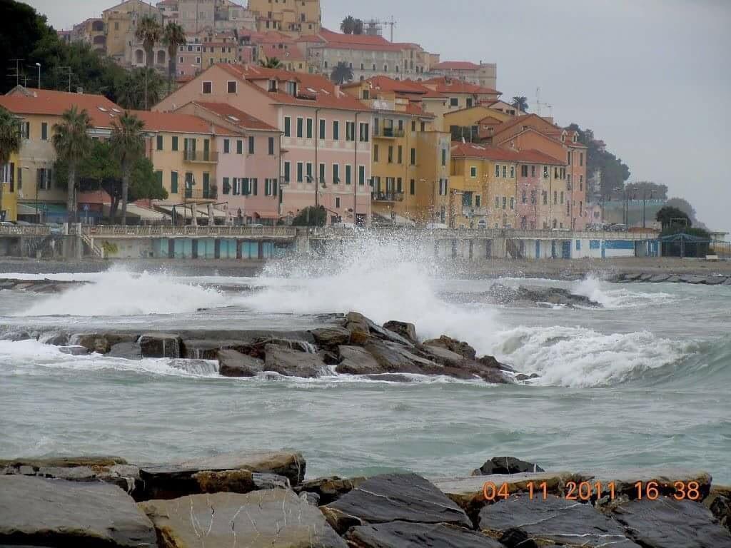 Appartamento Vista Mare Con Piscina Cala Di Sole Imperia Exterior foto